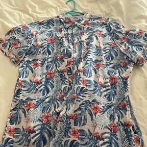 Large Izod Saltwater Button Up Shirt